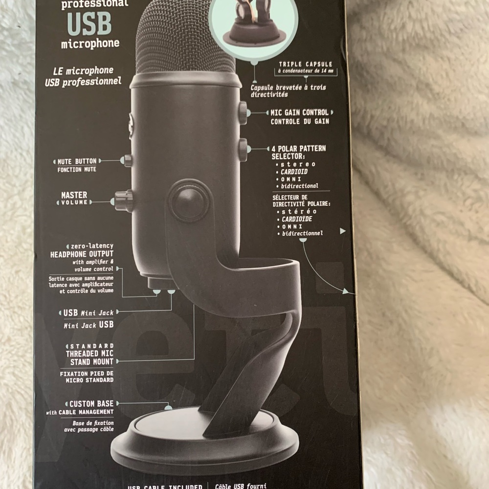 Blue Yeti Microphone - Picture 2 of 6